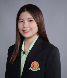 นางสาวปรียานันท์ สีรือแสง