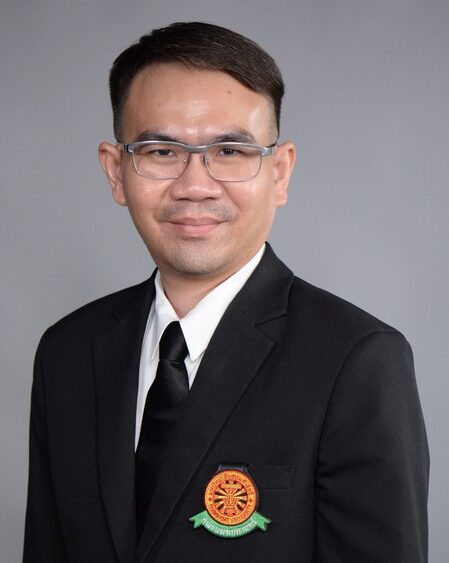 ผศ.นพ.วรภพ  สุทธิวาทนฤพุฒิ